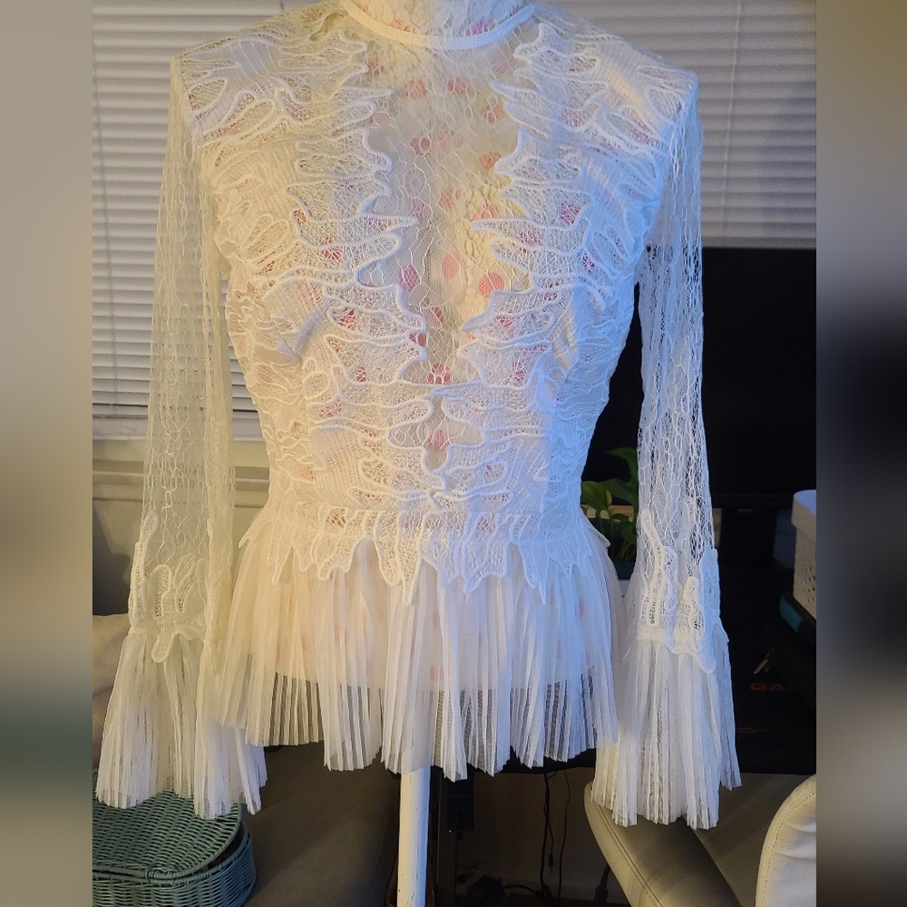 💙Bardot Francesca White Lace Top